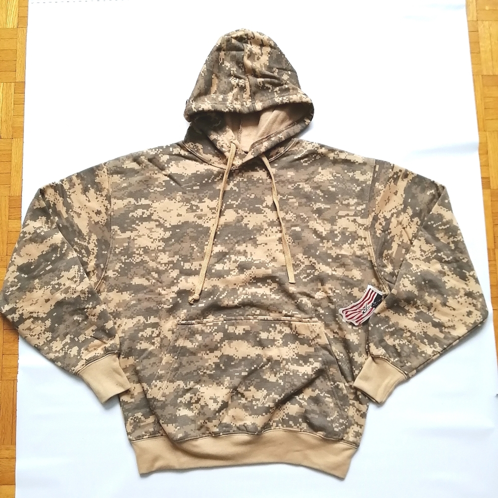 Rothco Camo Hoodie Small NWT